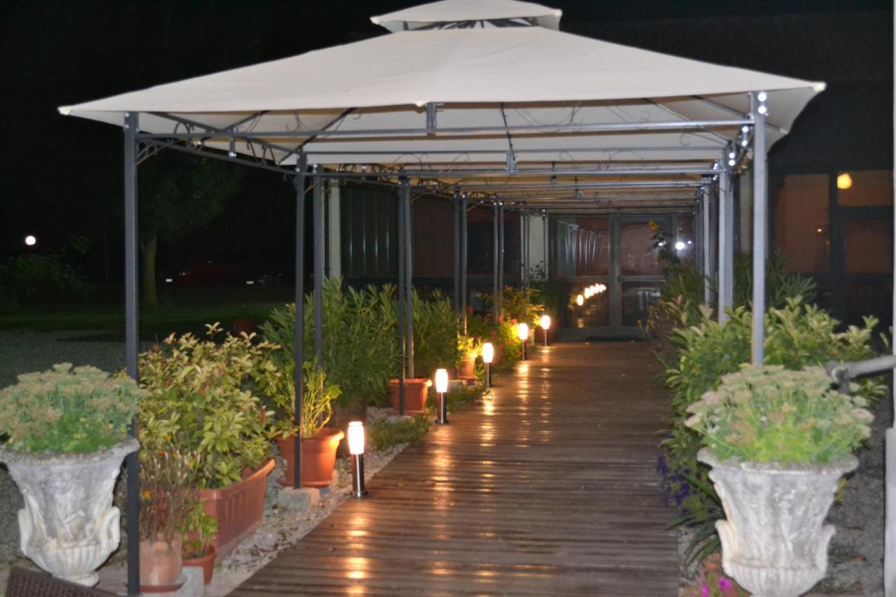 Hotel Riviera Ristorante La Briciola Novellara Exterior photo